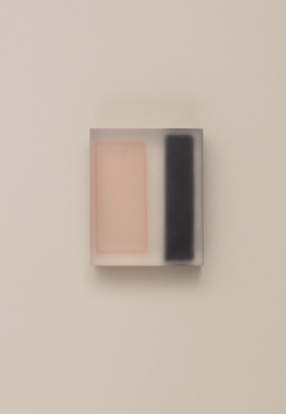 Block (Black and Pink) / acrylic / 10 x 4.5 x 11(h) cm