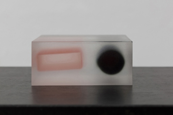 Block (Black and Pink) / acrylic / 10 x 4.5 x 11(h) cm