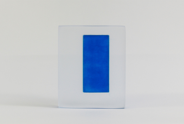 Block (Neon Blue) I, 2022 / Acrylic / 21 x 5.5 x 26(h) cm